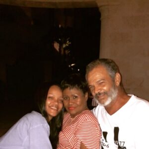 Rihanna Poses for Adorable Makeup-Free Photos with Her Parents in Barbados: 'Home'