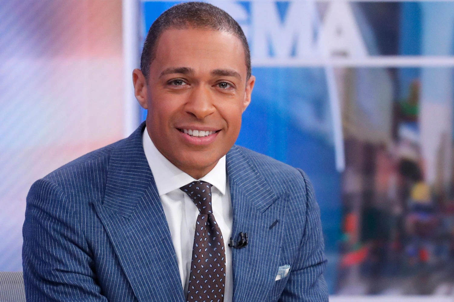 t-j-holmes-salary-cnn-net-worth-2022-age-parents-wife-kids-abc
